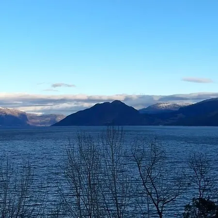 Look At View! 3 Bedroom House Overlooking Hardangerfjorden *