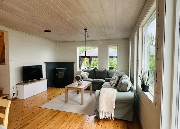 Look At View! 3 Bedroom House Overlooking Hardangerfjorden Kvam (Hordaland)